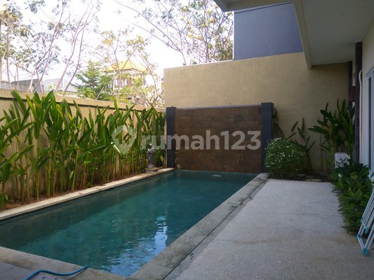 Dijual dan disewakan Villa Modern 2 Lantai One Gate System di Jimbaran