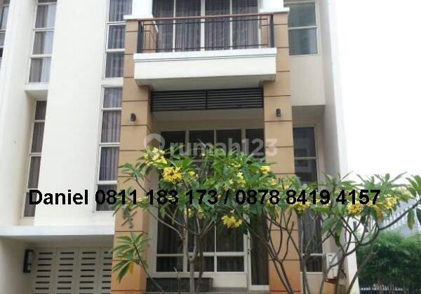 Town Home 3 Lantai Ancol Mansion 1