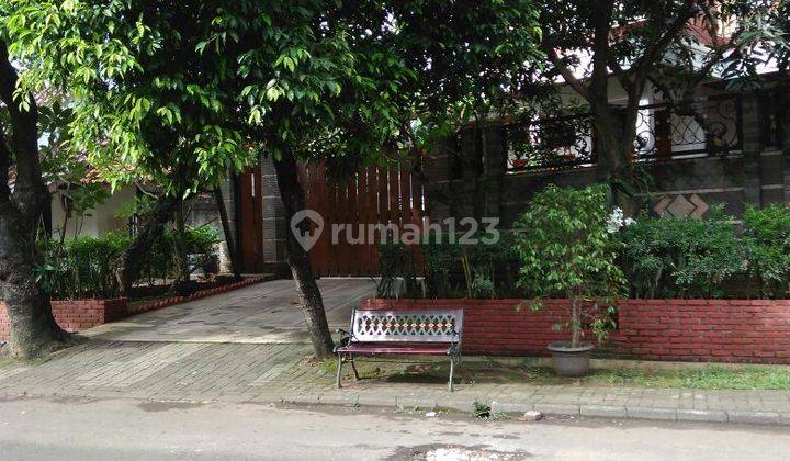 Rumah Bagus sekali,halaman belakang di Bintaro Jaya 5 1