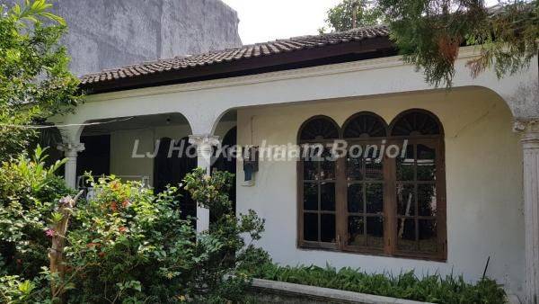 Rumah Lingkungan Asri Jalan Lebar di Sri Rejeki Semarang 1