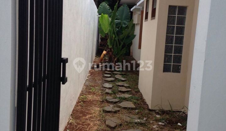 Rumah Nyaman dan Aman di Jl. Telaga Bodas Cluster , Semarang 2