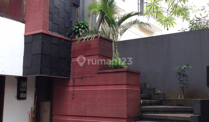 Rumah Pondok Indah 3 Lantai - Hanya 1 KM Ke Raffles 2