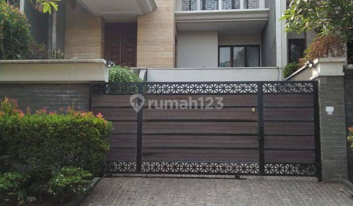 Rumah besar dan asri 3lt + lift dan s pool full furnish di hanglikiu 1