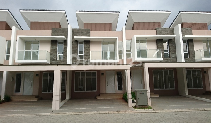 Disewakan Rumah Murah Rapi di Green Puri Siap Huni Ukuran 6X15 Disewakan Rumah Murah Rapi di Green Puri Siap Huni Ukuran 6X15