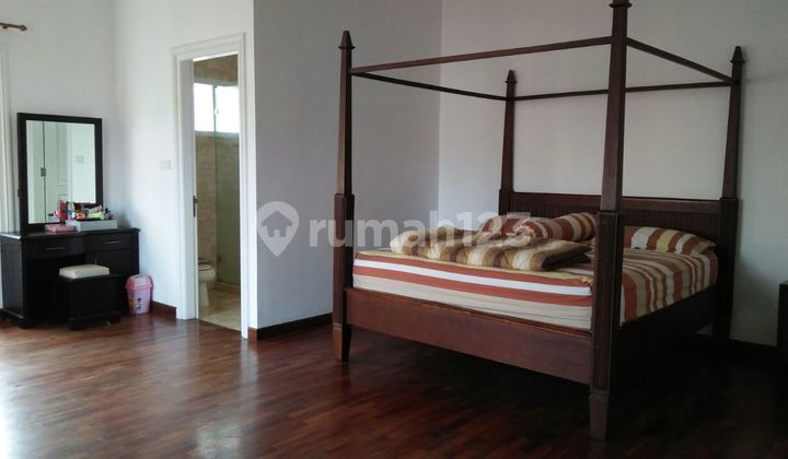 Rumah Mewah di Jalan Kesehatan-Bintaro LT 426M2 Rp. 9M Nego