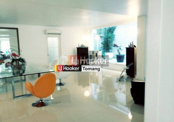 RUMAH Bagus Modern Classic, NEGO sampe Jadi dalam cluster Taman Kebon Jeruk Intercon, Jakarta Barat 1