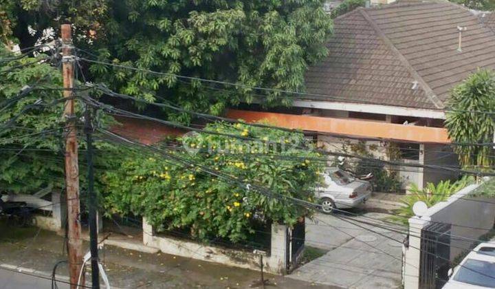 Rumah Lingkungan Elit  Jln Cikini Jakarta Pusat 1