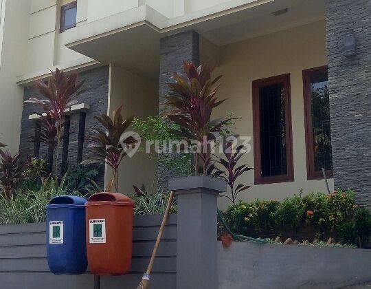 townhouse simatupang,seberang Aston,jalan kaki ke tol,komplek tenang,murah dibanding apartemen,semi furnish 2