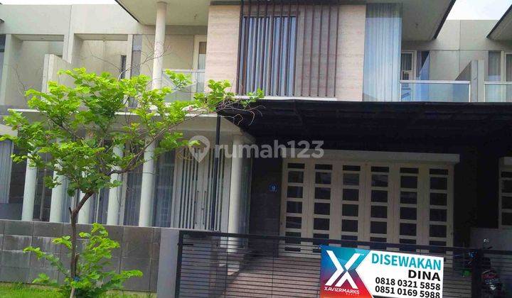 RUMAH di GRAHA FAMILY! HARGA RAMAH ! KONDISI ISTIMEWAH ,  Berry Hill, Graha Family, Surabaya 1