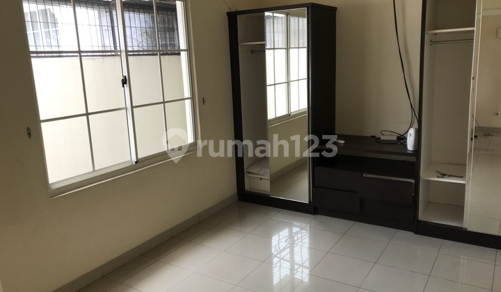 Kenari Golf House Pik 8X15 Semi Furnished 2