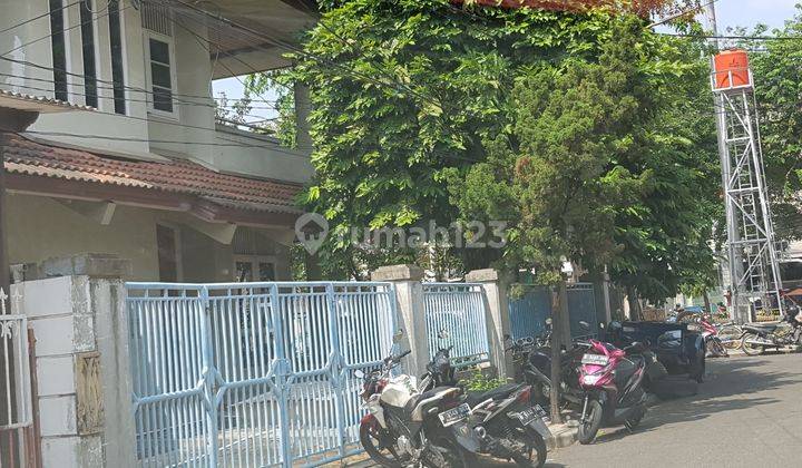 Rumah hoek Gading Kirana Timur depan Taman Kelapa Gading Bebas Banjir Jakarta Utara 1