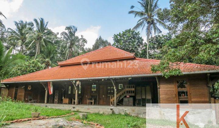 TRADITIONAL WOODEN VILLA WITH SPACIOUS LAND IN TABANAN VL1585 1