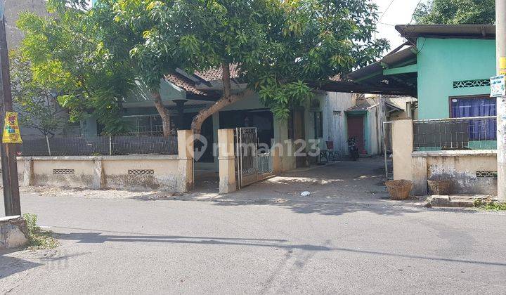 Rumah Lama Hitung Tanah Dekat Jalan Slamet Riyadi Laweyan Solo.. 1