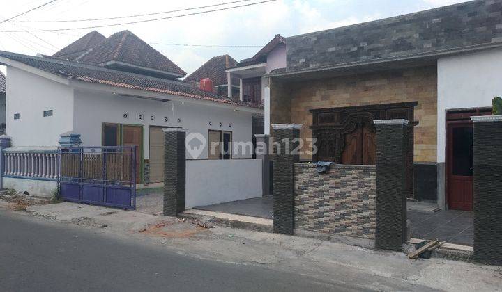 Rumah induk dan kost 7 kamar tidur di banyuanyar solo 2