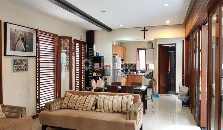 Istana Regency, Sayap Pasteur design semi Villa 2