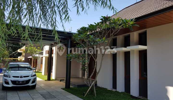 Rumah Menteng Nya Bandung Jl. Cipaganti Mainroad Jual Cepat 1