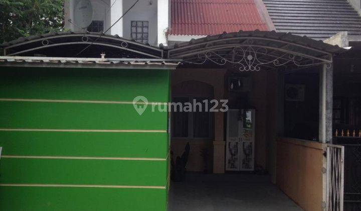 Rumah mininalis yg ditata cantik di hunian yg aman dan nyaman 1