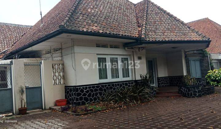 Rumah Hitung Tanah Saja Di Jalan Utama Cipaganti Bandung 2