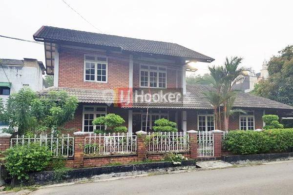 Baloi Indah Rumah 2 Lantai Tengah Kota 2