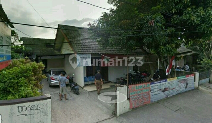 Rumah hanya 50 meter dari kampus 2