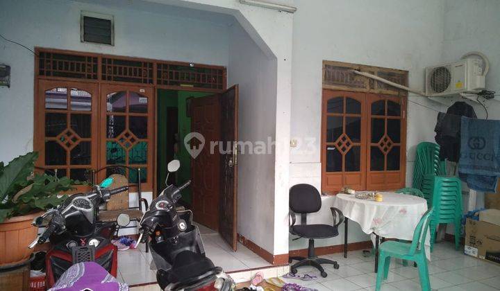 Rumah asri dengan lingkungan yang BAIK 1