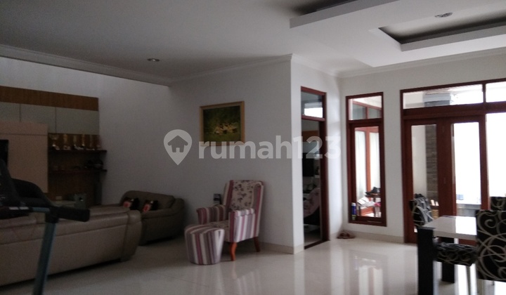 LUXURY HOUSE IN BALE AGUNG