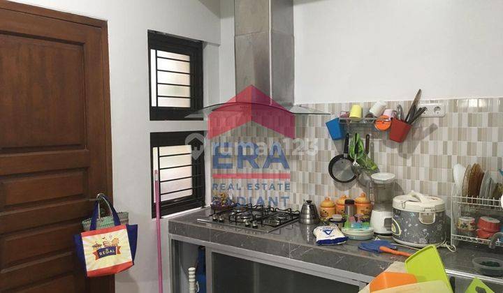 Rumah bagus hoek murah di Bintaro 2