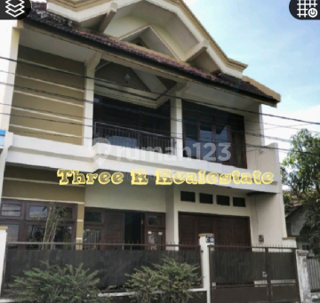 Rumah mewah dan megah lokasi di tengah kota kualitas bangunan dijamin ok Rumah mewah dan megah lokasi di tengah kota kualitas bangunan dijamin ok