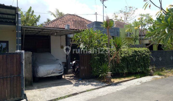 House for sale near central Lovina 2