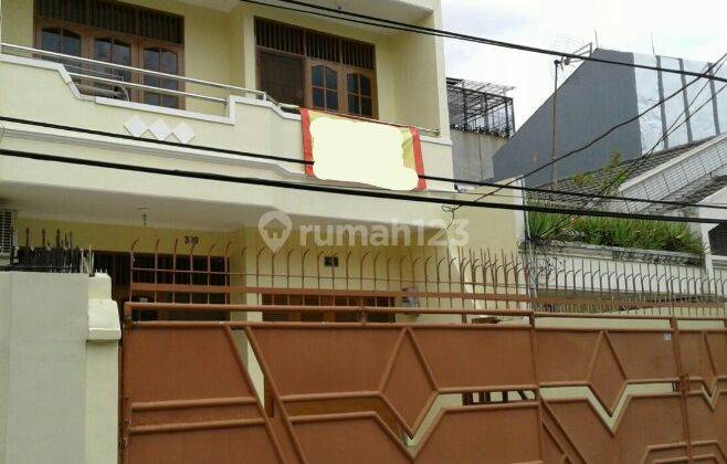 Rumah 2.5 Lantai semi furnished di Duri Kepa, Greenville, Kebun Jeruk 1