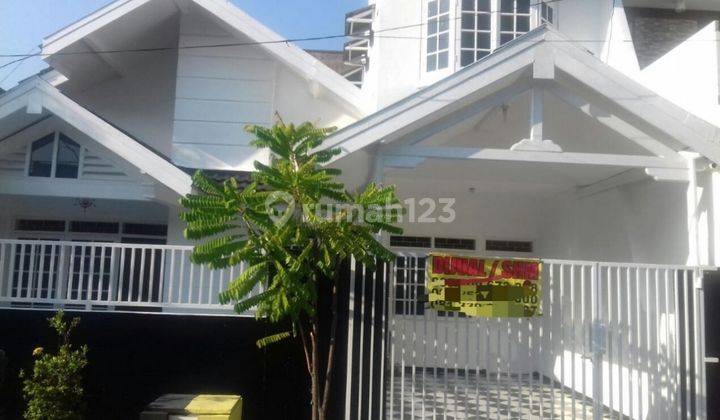 Rumah Cantik SHM Wiguna Timur Regency 100% Baru 1