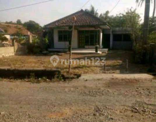 Rumah Strategis di Ujungjaya Kertajati Majalengka (Lebar Muka-+20M) 1