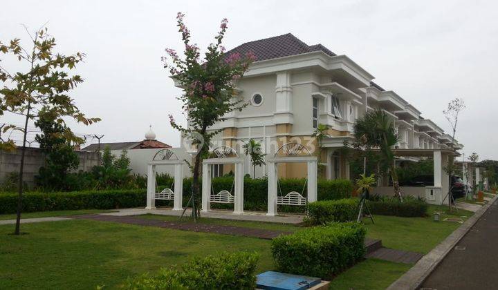 Rumah Hoek Siap Huni di Cluster Vernonia, Summarecon Bekasi 2