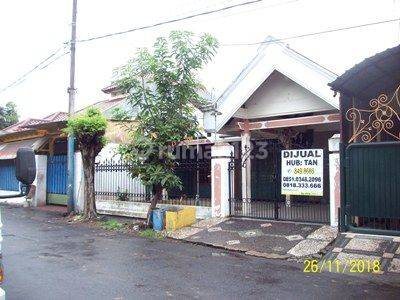 Rumah di Semolowaru Elok, Bagus + Terawat, Row Jalan depan Lebar, Siap Huni - TAN - 1