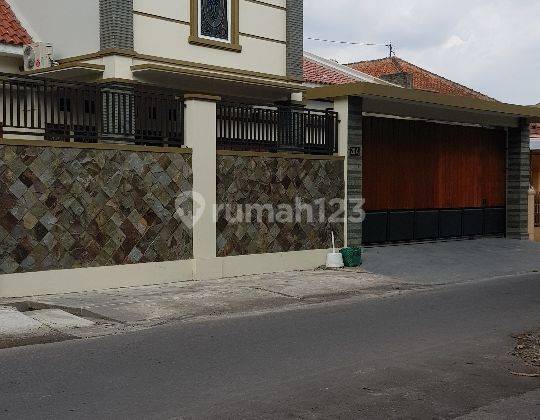 Rumah Mewah 1 Lantai Di Banyuanyar Banjarsari Solo 2