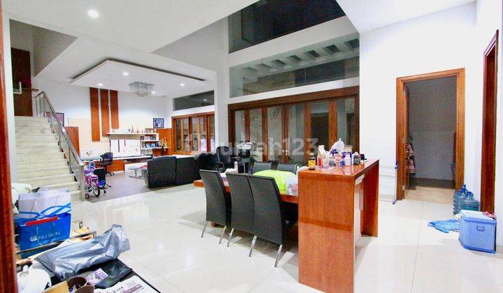 Bangunan rumah kantor cafe di bandung tengah 1