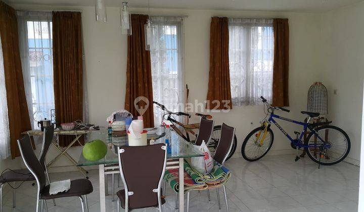 TURUN HARGA! Villa 2 lantai, luas tanah 505 m2 di Puncak Resort, Cipanas 2