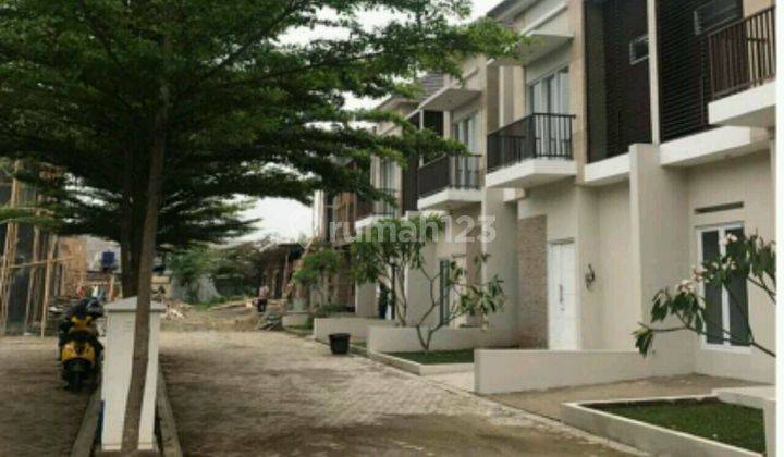 Rumah cantik minimalis nyaman dan strategis. 2