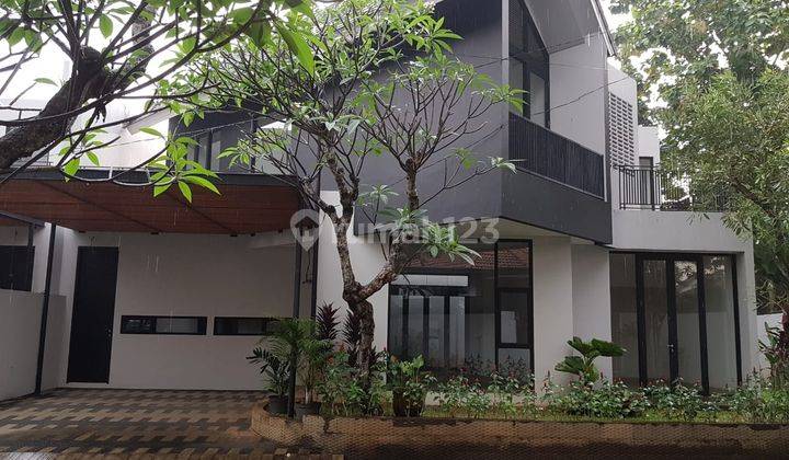 Turun Harga 5.9M Townhouse di Kemang 2