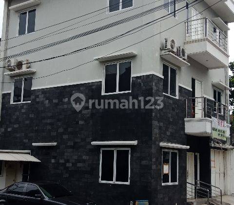 Rumah 3.5 lantai cocok untuk Kost, Kantor Luas Tanah 132m2,  LB 435m2, Komersil Area 1