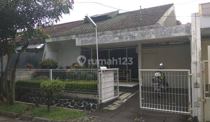 Rumah Bagus Dan Nyaman Dengan Harga 2.25 M di Sumber Sari 1