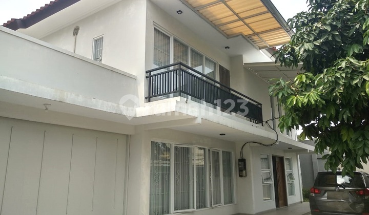 Rumah brand New di gandaria utara
