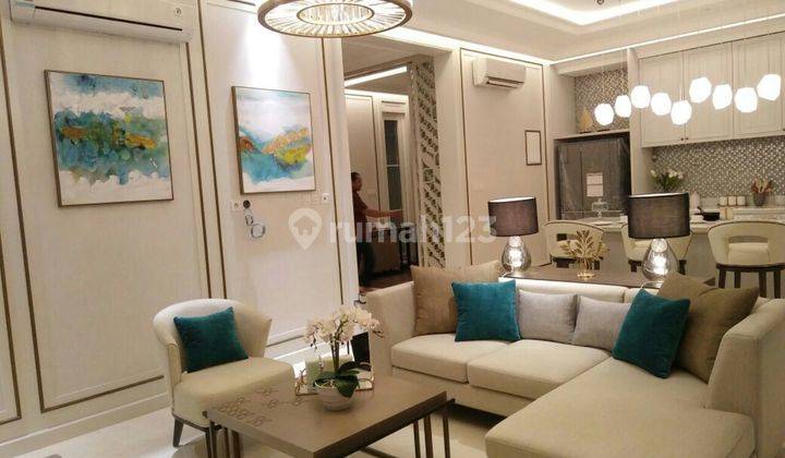 Rumah LUX dan ELEGANCE di lokasi dan lingkungan yg sangat Strategis di Jakarta Selatan. 1