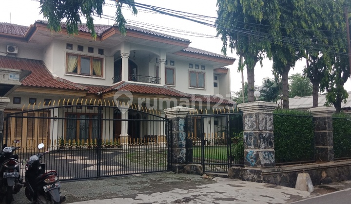 Rumah Pancoran, Mampang, Kuningan LT 1160 m2 LB 1680 m2, Harga per meter hanya 10,5 Jutaan, dibawah pasaran