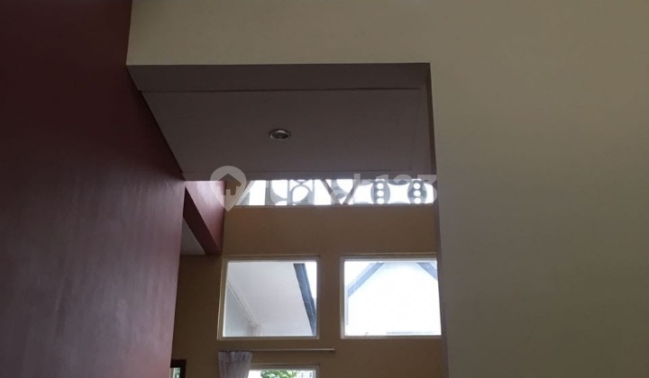 Rumah Mewah posisi di depan , exclusive di kawasan Premium bergengsi di kota Malang . 2