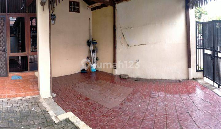 Rumah Hoek 3 Lantai Vila Melati Mas 2