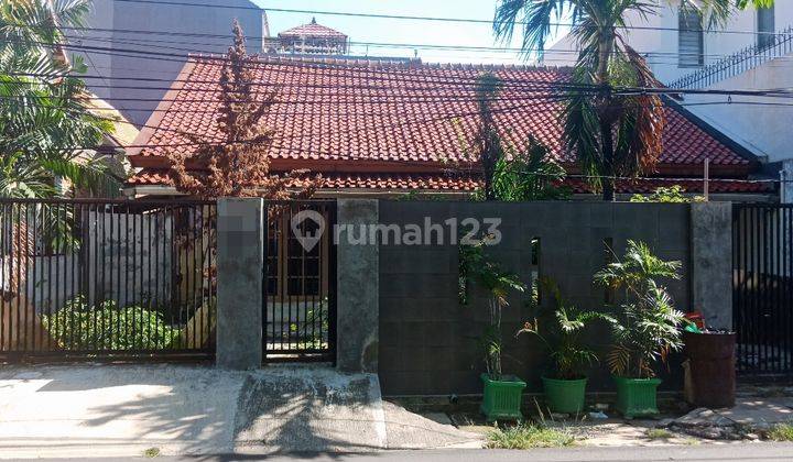 Rumah Cempaka Putih Luas Tanah 285m2, hanya 17 jutaan per meter, Akses Jalan 3 Mobil, Hitung Tanah, di bawah pasaran 1