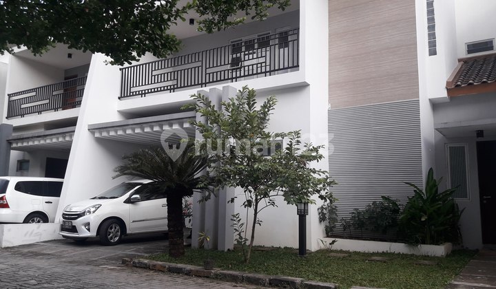 House in a Cluster Ready to Live In, Safe and Strategic Near Mampang Prapatan 2