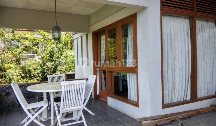 Jual Cepat Rumah Villa 2 Lantai Dago Atas 1