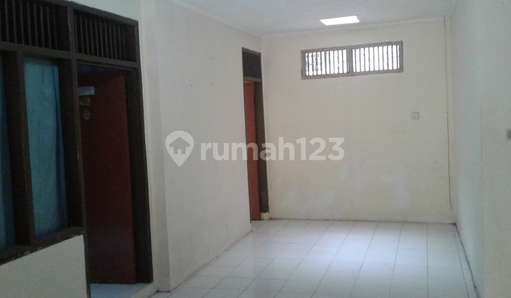 For Sale: Land-Priced House in Galaxy Margahayu Complex near Metro 2